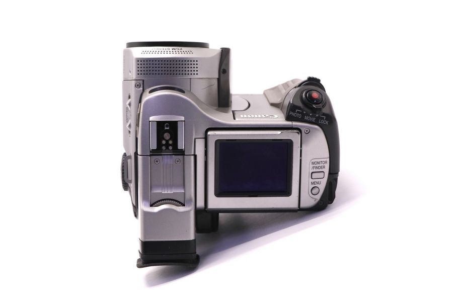 Видеокамера Canon DM-MV1E