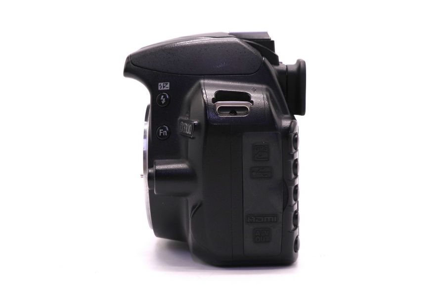 Nikon D3100 body (пробег 77540 кадров)