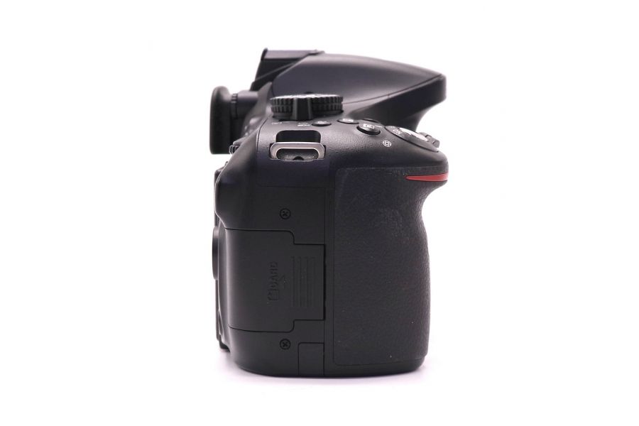 Nikon D5200 body (пробег 440 кадров)