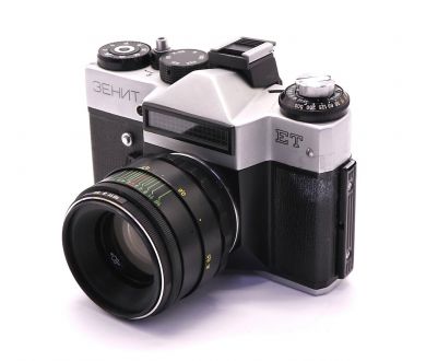 Купить Зенит ЕТ silver + Гелиос 44-2 (СССР, 1987) Зенит ЕТ silver + Гелиос 44-2 (СССР, 1987)