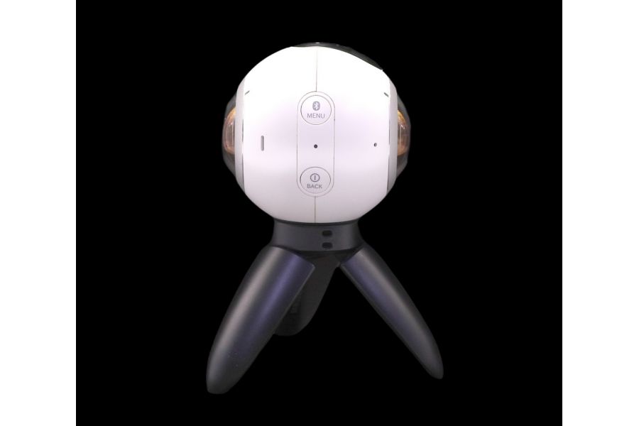 Экшен-камера Samsung Gear 360 SM-C200 в упаковке