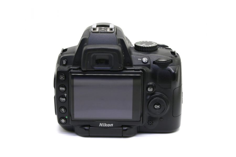 Nikon D5000 kit в упаковке (пробег 44510 кадров)