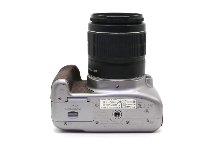 Canon EOS 1300D kit (пробег 28290 кадров)