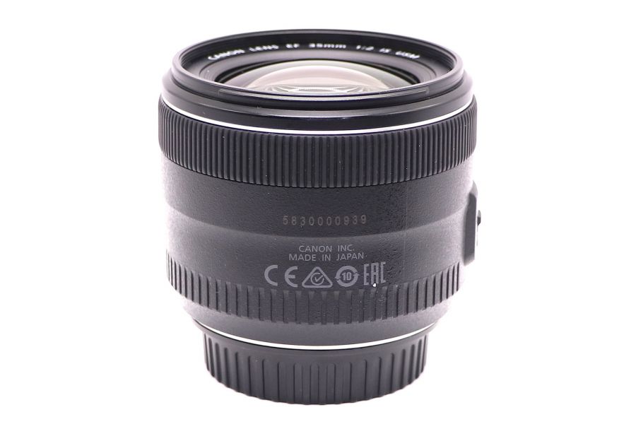 Canon EF 35mm f/2 IS USM в упаковке