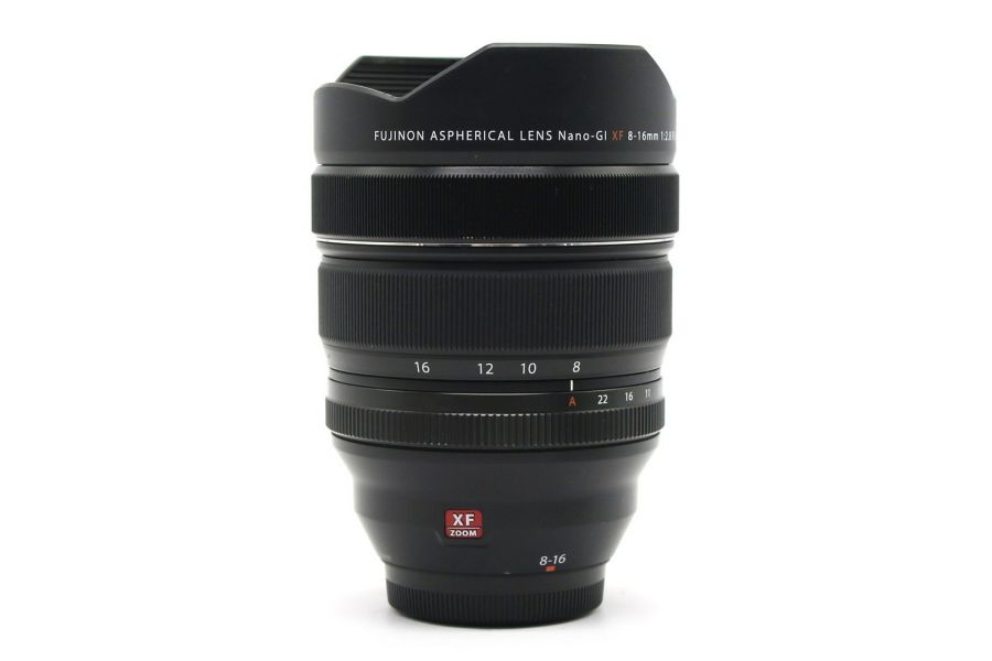 Fujinon XF 8-16mm f/2.8R LM WR в упаковке