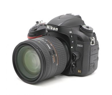 Nikon D600 kit 24-85mm f/2.8-4D Nikkor