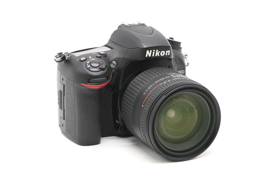 Nikon D600 kit 24-85mm f/2.8-4D Nikkor
