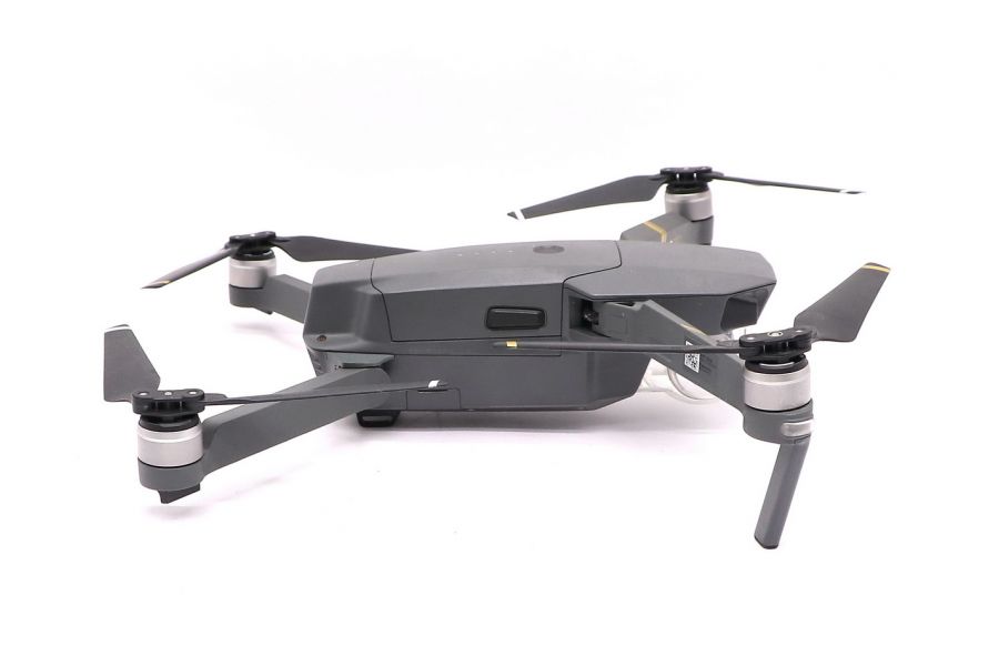 Квадрокоптер DJI Mavic Pro
