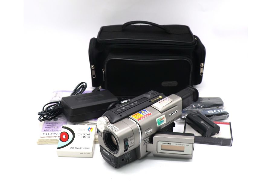 Видеокамера Sony CCD-TRV57E