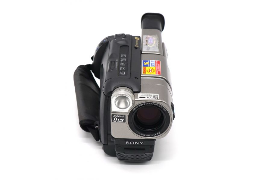 Видеокамера Sony CCD-TRV57E
