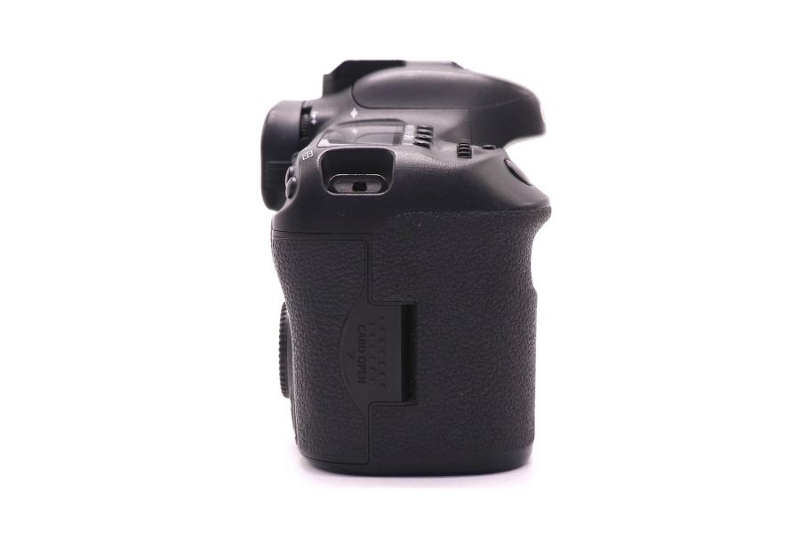 Canon EOS 7D Mark II body (пробег 31710 кадров)
