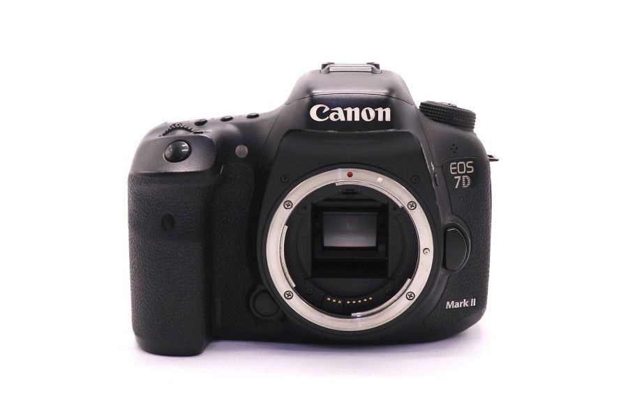 Canon EOS 7D Mark II body (пробег 31710 кадров)