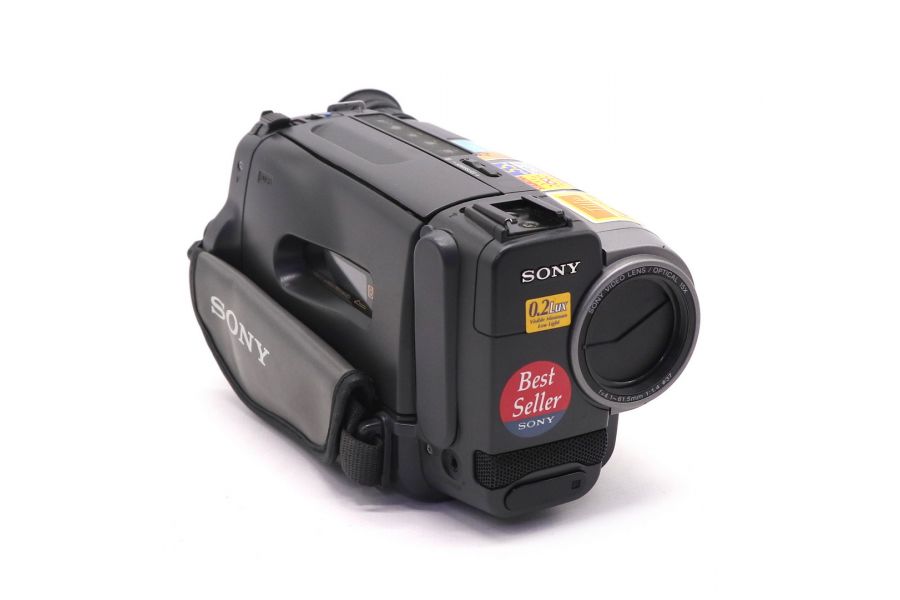 Видеокамера Sony Handycam CCD-TR502E