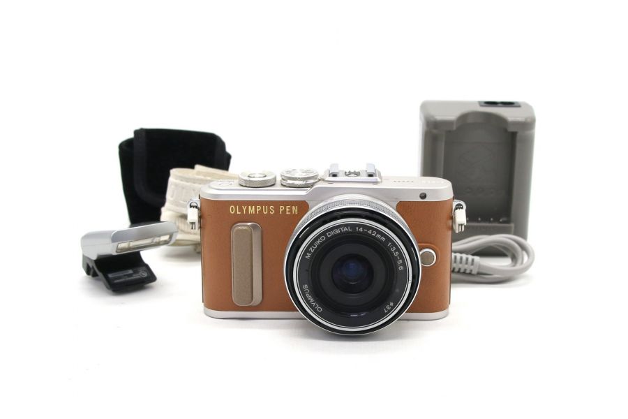 Olympus Pen E-PL8 kit (пробег 5090 кадров)