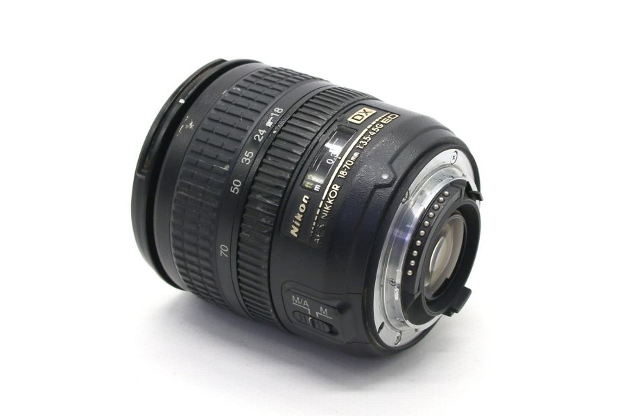 Nikon 18-70mm f3.5-4.5G ED-IF AF-S DX Zoom Nikkor (Japan, 2011)