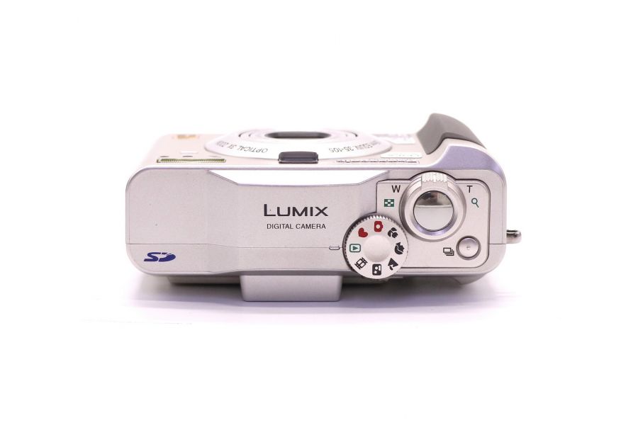 Panasonic Lumix DMC-LC33 в упаковке