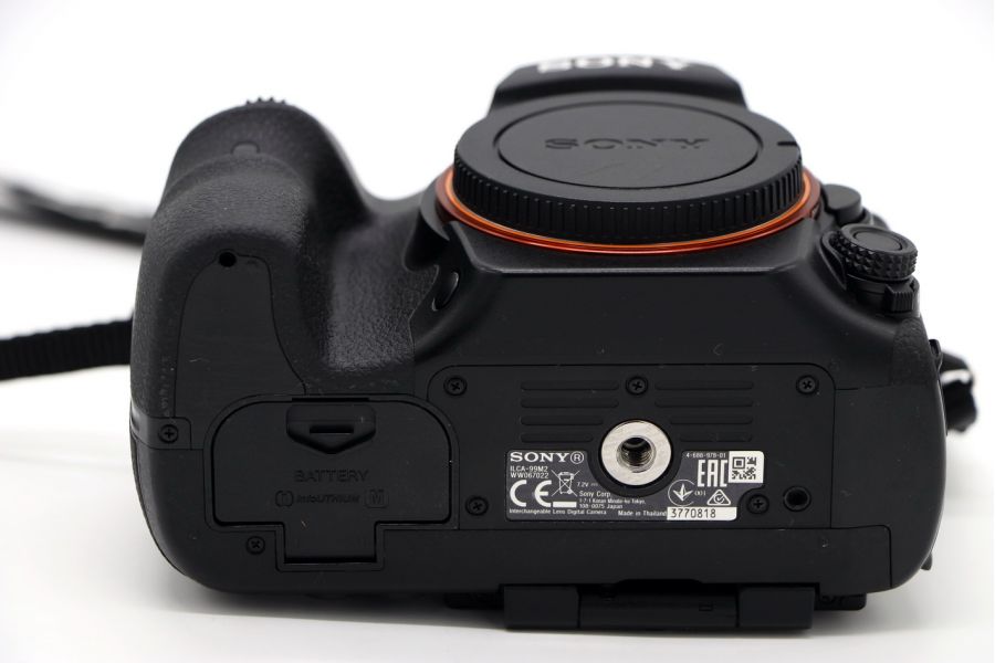 Sony A99 M2 body (пробег 4К кадров)