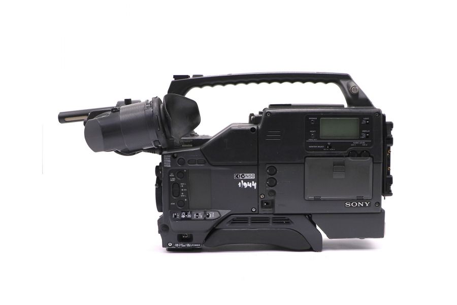 Видеокамера Sony DXC-D35P + Sony PVV-3P + Sony DFX-801CE