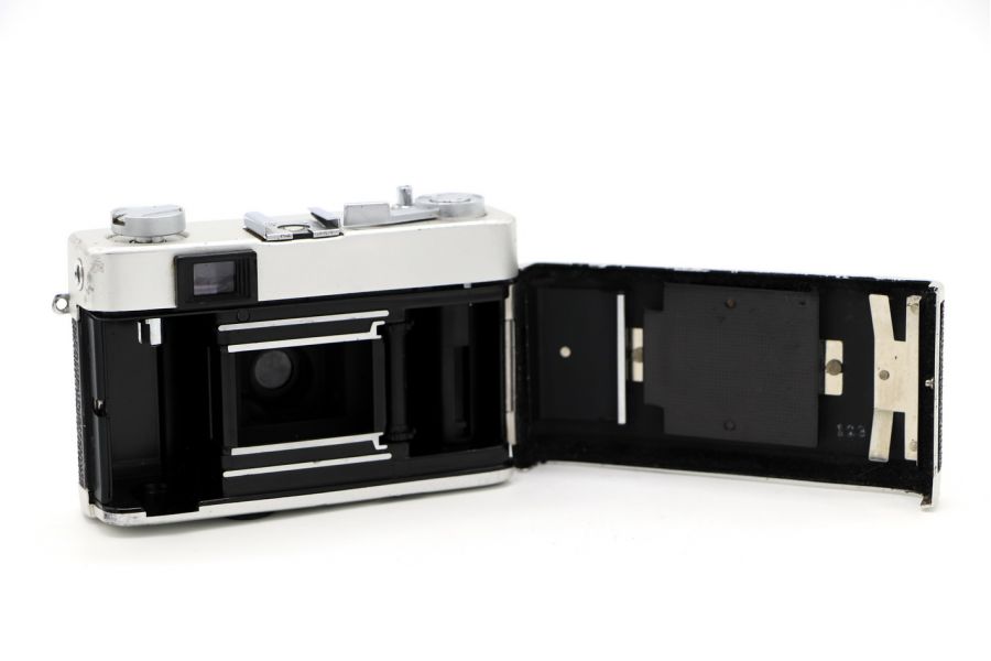 Porst 135L (Japan, 1973)