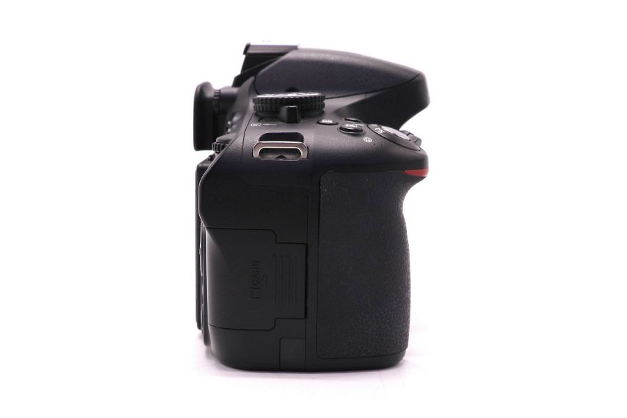 Nikon D5100 body (пробег 5080 кадров)