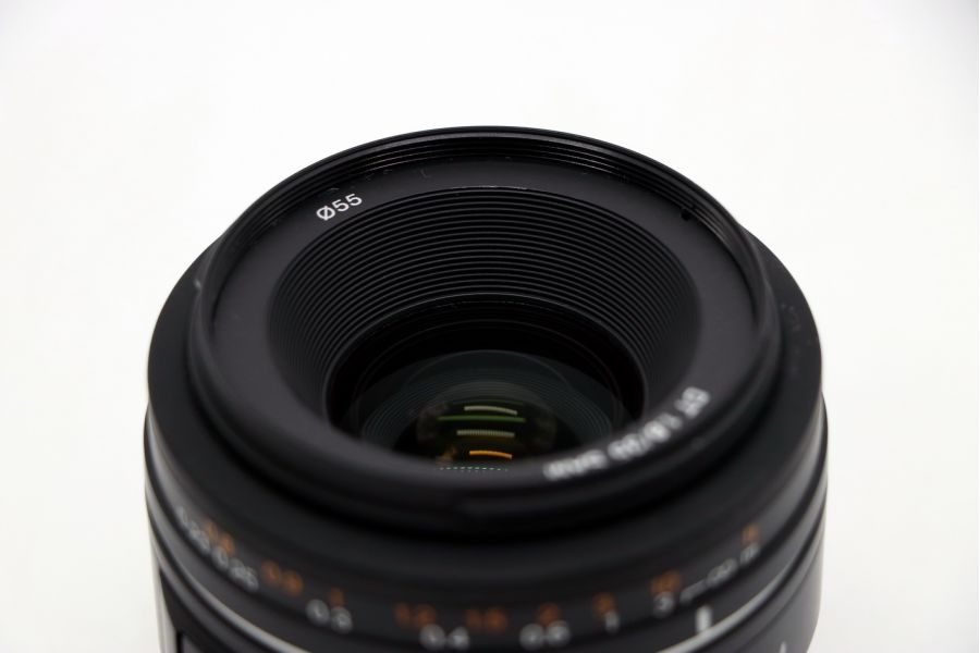 Sony DT 35mm f/1.8 SAM SAL35F18