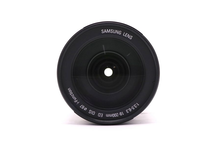 Samsung 18-200mm f/3.5-6.3 ED OIS