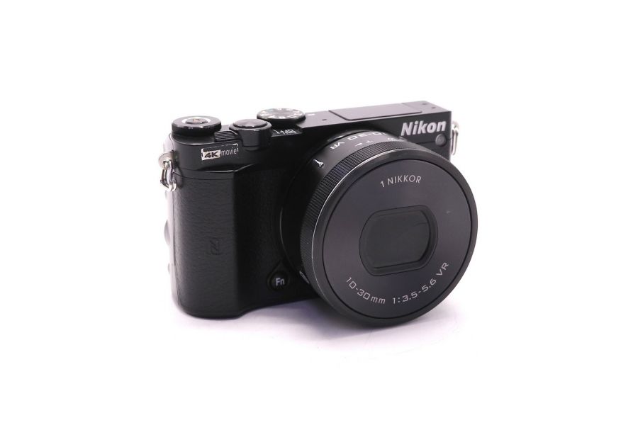 Nikon 1 J5 kit (пробег 1235 кадров) в упаковке