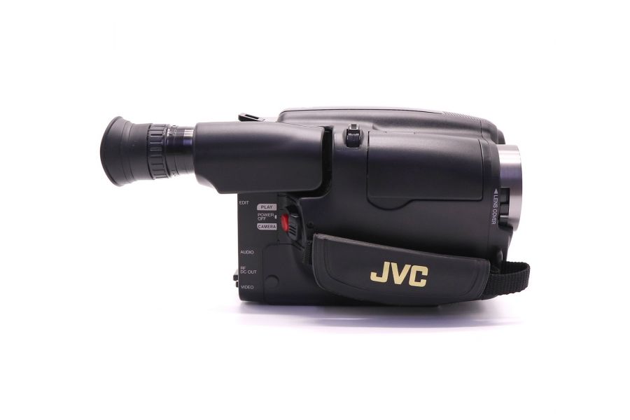 Видеокамера JVC GR-AX227