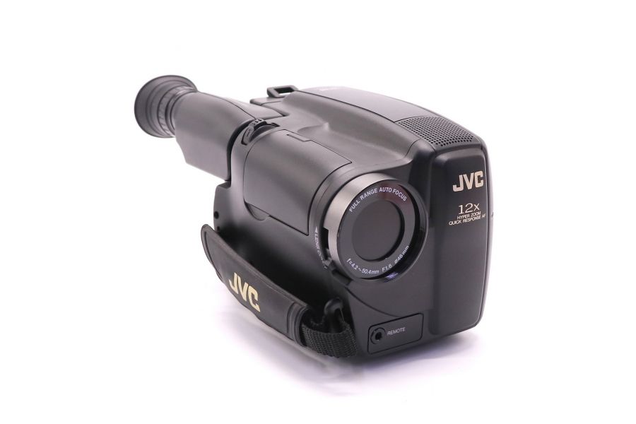 Видеокамера JVC GR-AX227