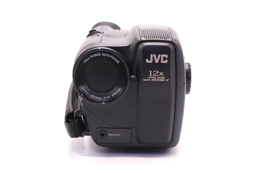 Видеокамера JVC GR-AX227