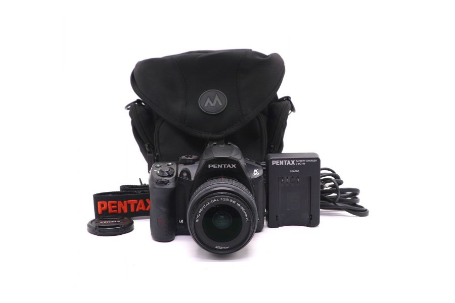 Pentax K30 kit (пробег 10340 кадров)