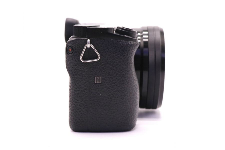 Sony A6000 ILCE-6000 kit в упаковке (пробег 30750 кадров)