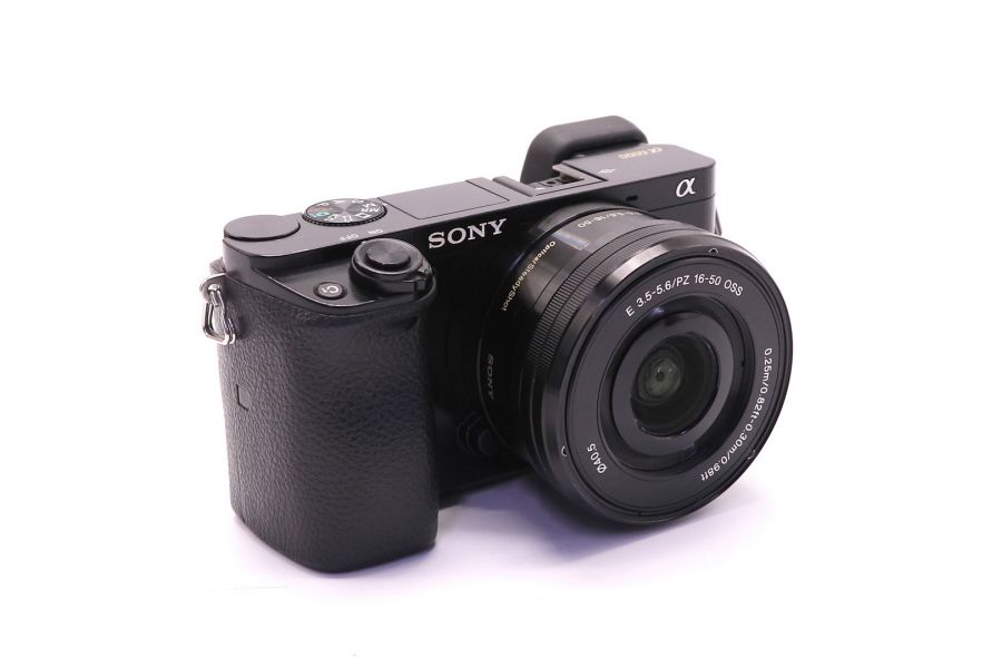 Sony A6000 ILCE-6000 kit в упаковке (пробег 30750 кадров)