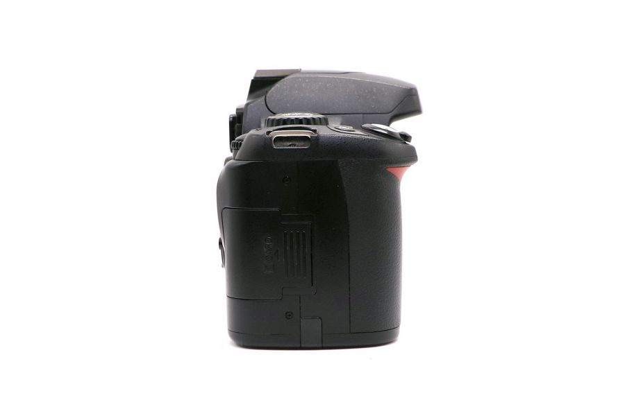 Nikon D40 body в упаковке неисправный