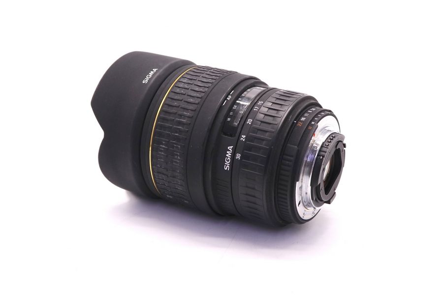 Sigma AF 15-30mm f/3.5-4.5 EX DG Aspherical for Nikon F (Japan)