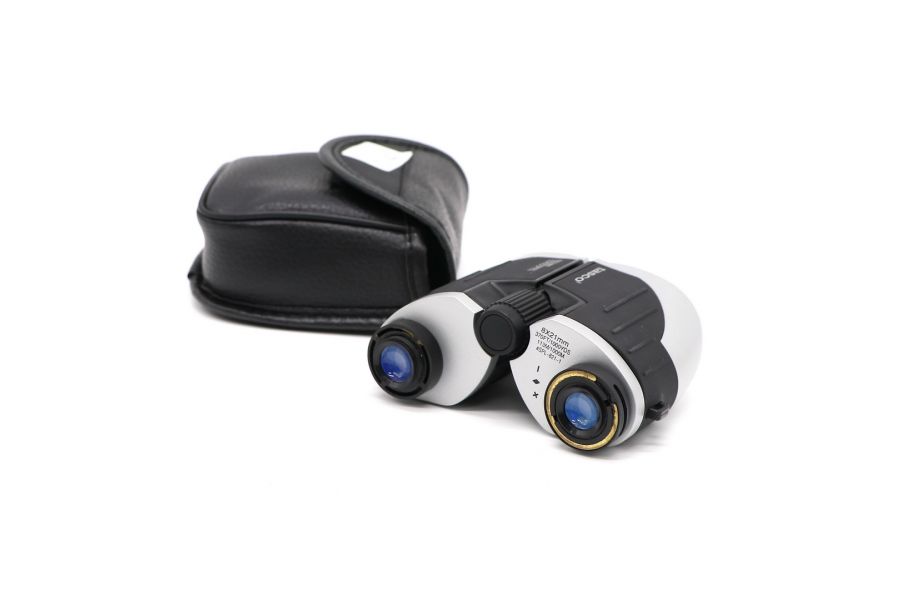 Бинокль Tasco 8x21mm