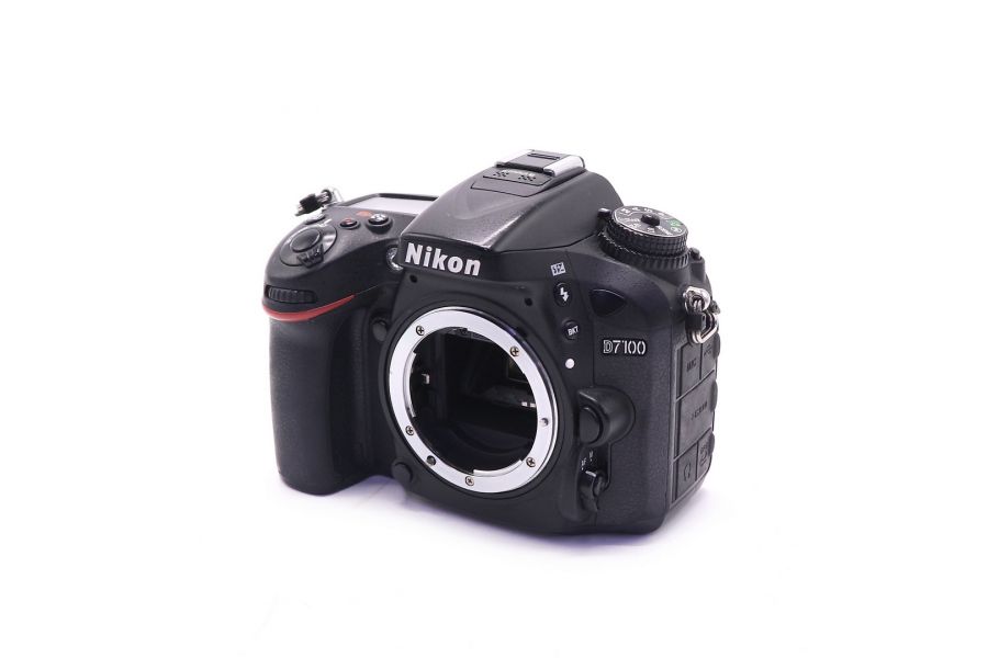 Nikon D7100 body (пробег 24140 кадров)