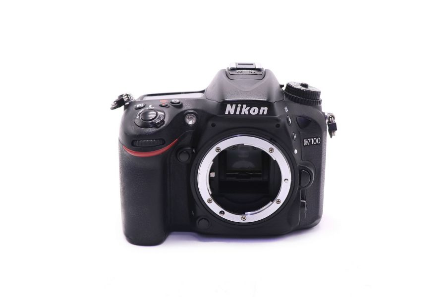 Nikon D7100 body (пробег 24140 кадров)