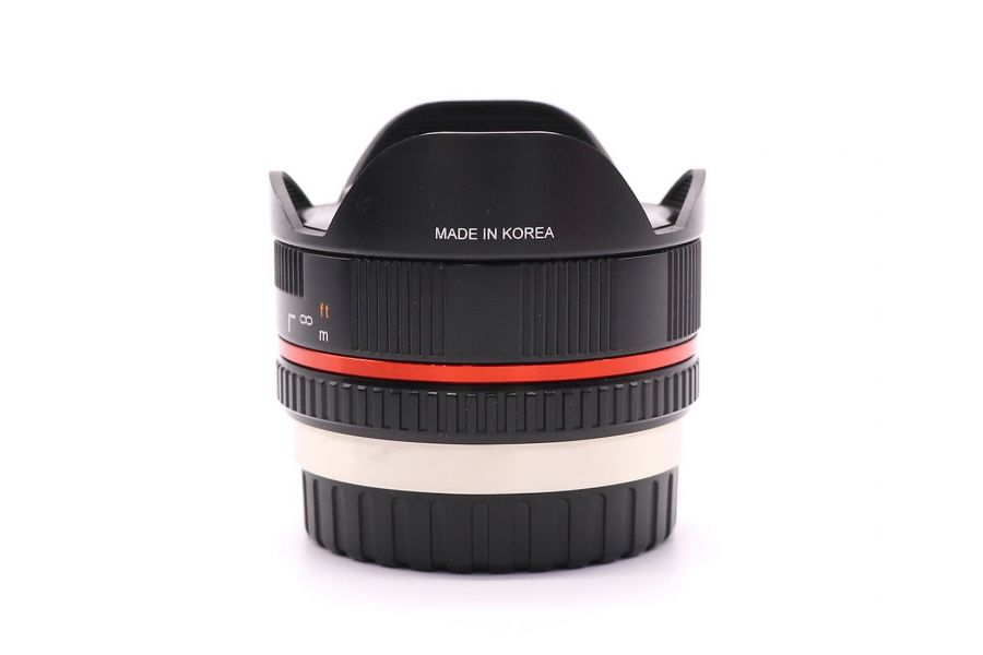 Samyang 7.5mm f/3.5 UMC Fish-Eye for MFT в упаковке