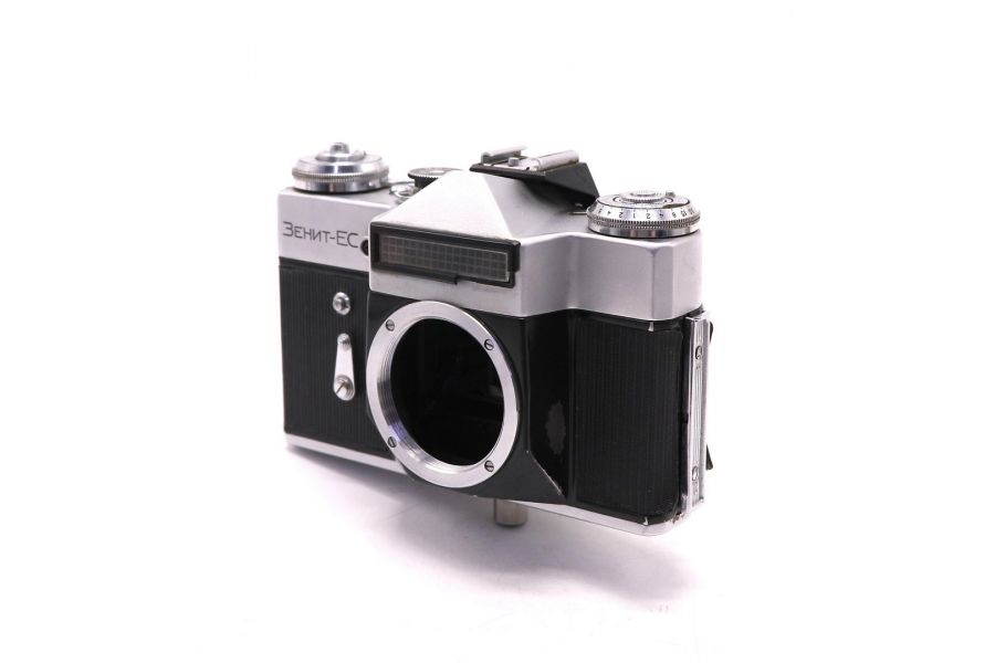 Зеркальный пленочный фотоаппарат Зенит ЕС body 