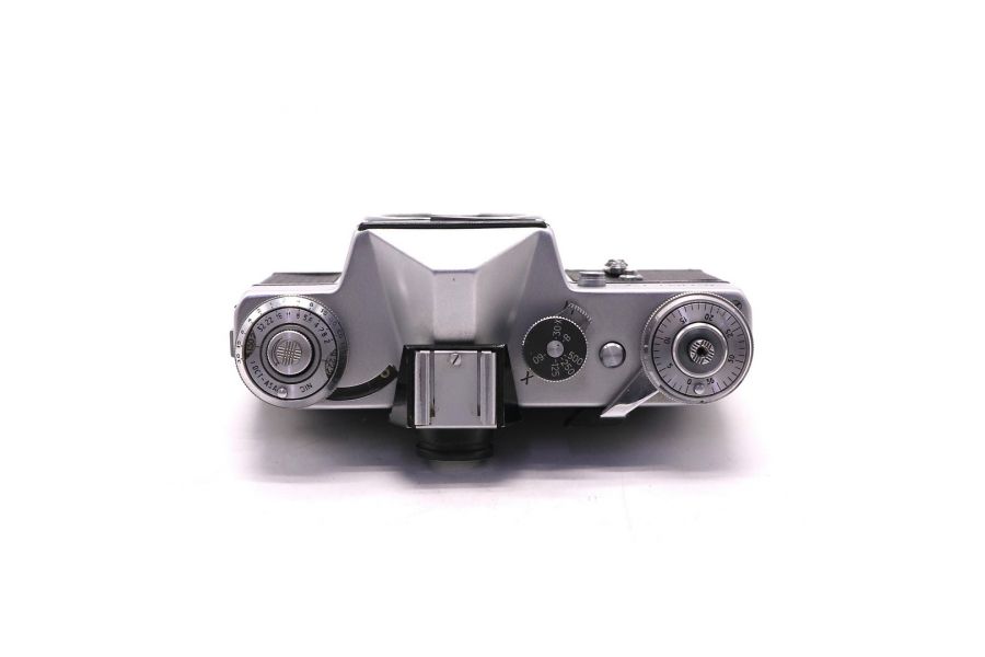 Зеркальный пленочный фотоаппарат Зенит ЕС body 