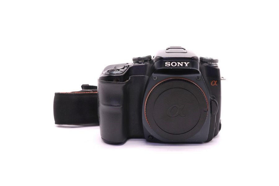 Sony Alpha DSLR-A100 body (Malaysia)