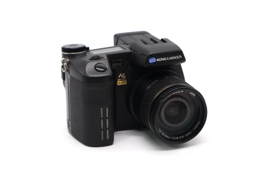 Konica Minolta DIMAGE A2 в упаковке