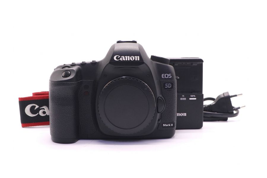 Canon EOS 5D Mark II body (пробег 15100 кадров)