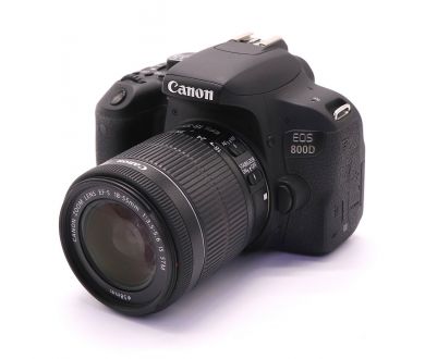 Canon EOS 800D kit (пробег 2010 кадров)