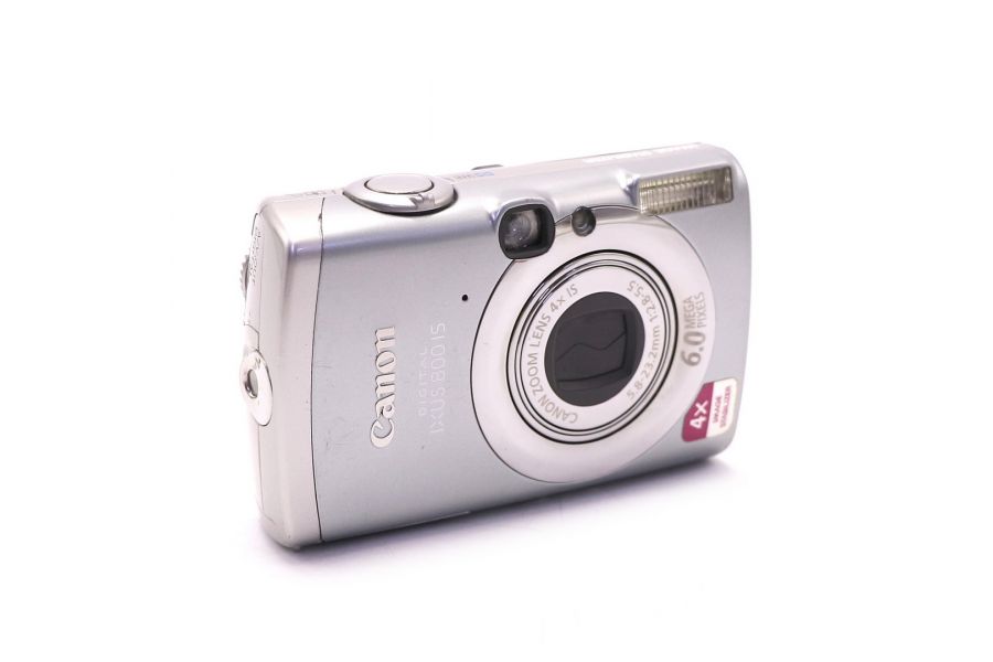 Canon IXUS 800 IS в упаковке