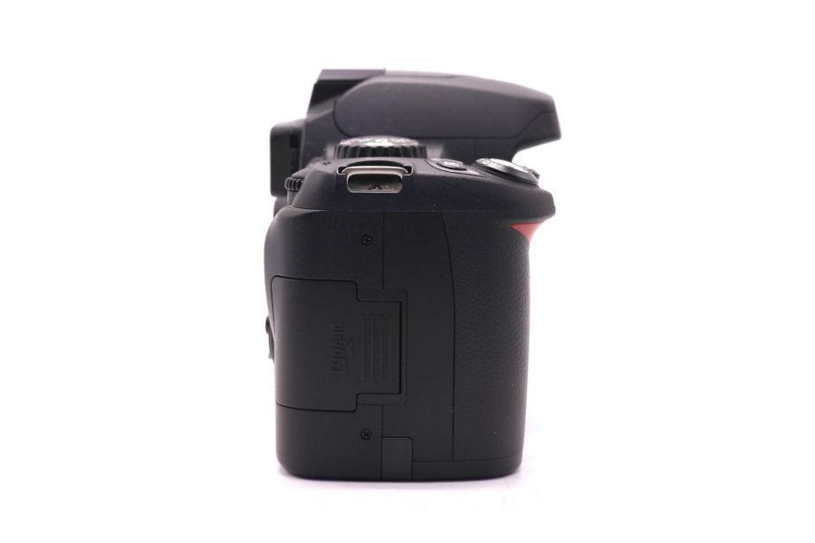Nikon D40 body (пробег 4965 кадров)