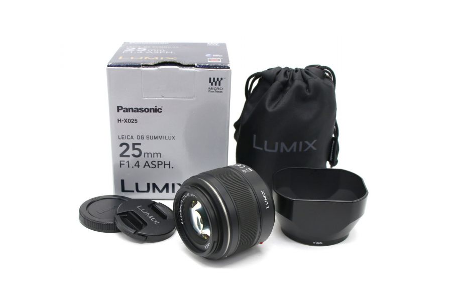 Panasonic Summilux 25mm f/1.4 ASPH DG в упаковке