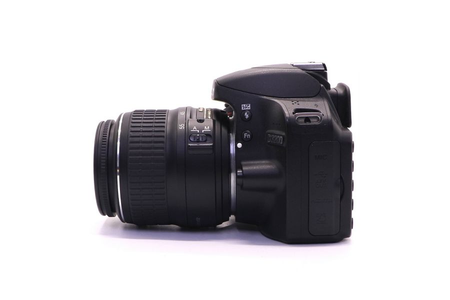 Nikon D3200 kit в коробке (пробег 370 кадров)
