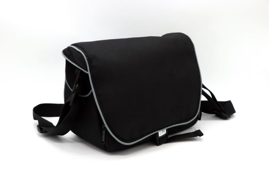 Сумка Nikon CF-EU04